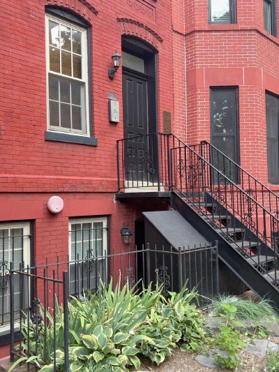 dc-rowhouse-english-basement